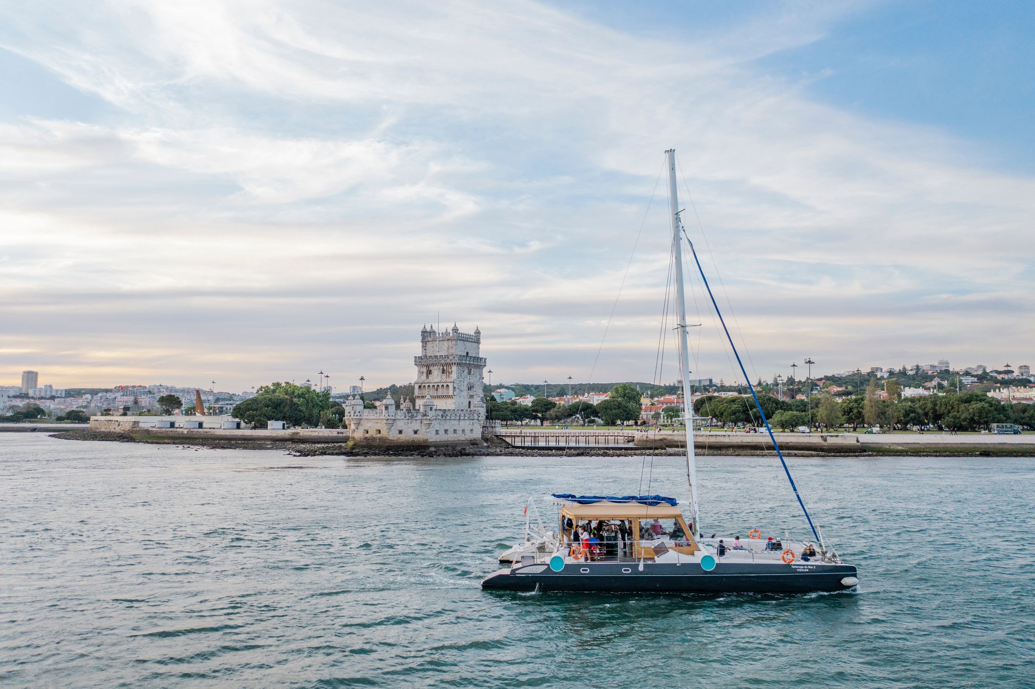 10 Razões para Fazer um Passeio de Barco em Lisboa